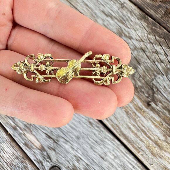 Vintage Jewelry 1928 co Violin Brooch Pin Victorian Violin Jewelry - Picture 1 of 2